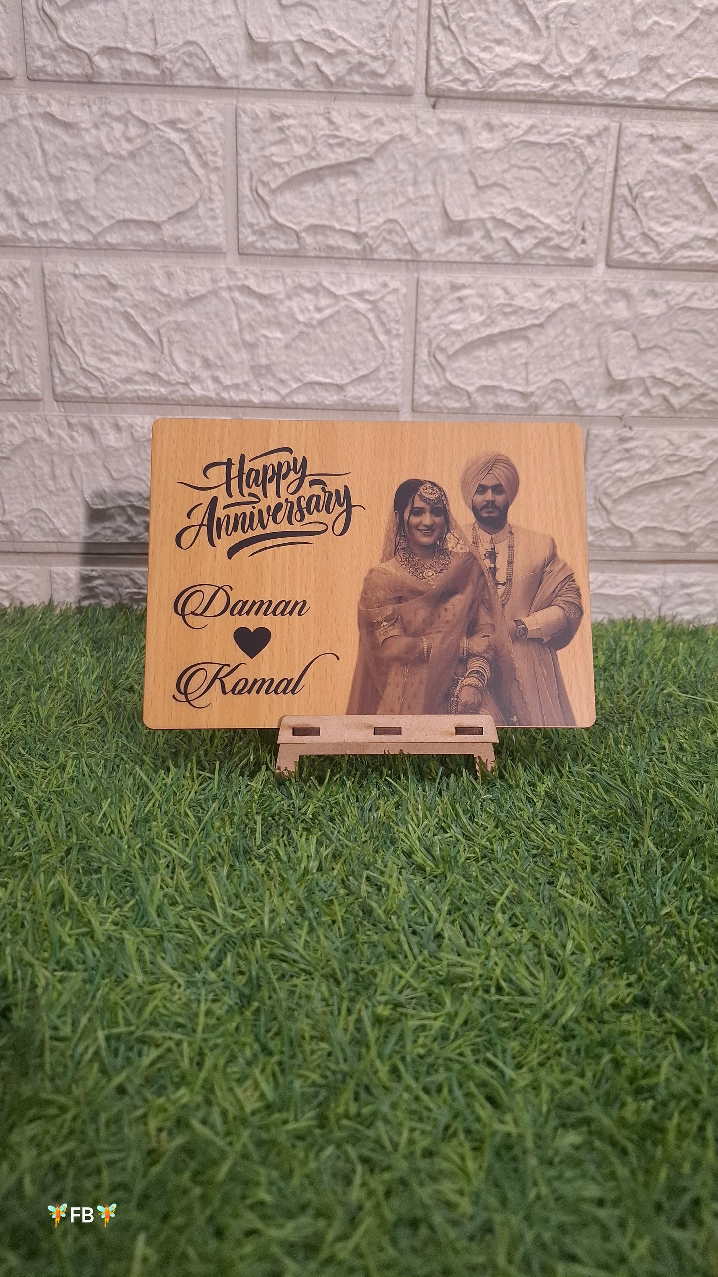 Customized Wooden Photo Frame with Stand - Personalizable Keepsake Decor