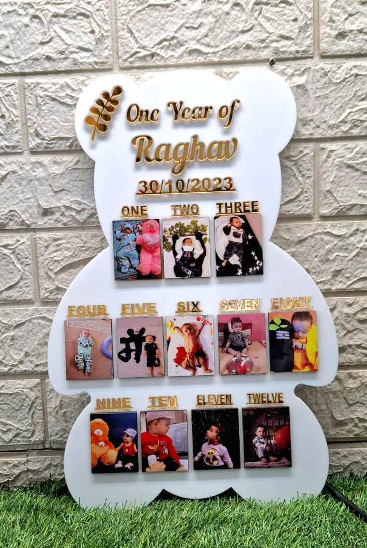 Personalized One Year Baby Milestone Photo Frame – Teddy Shape